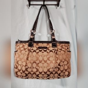 COPY - GUC Vintage COACH SHOULDER BAG brown & tan